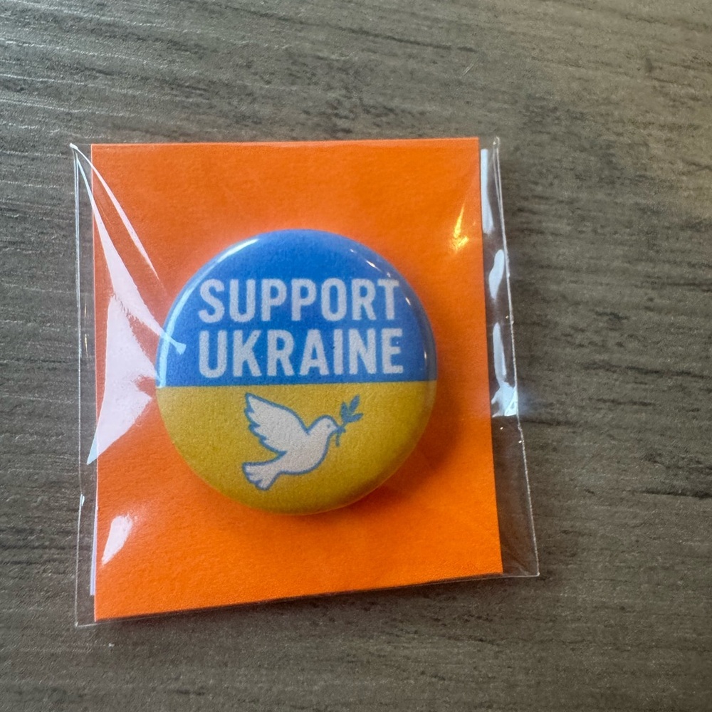 1” Support Ukraine Pin Button – Peace Dove Design